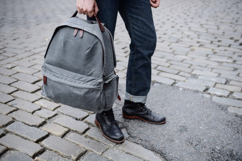 bolton_smoke_lifestyle3_large_1