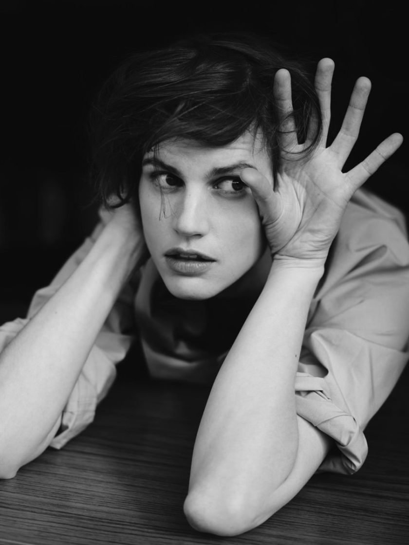 SASKIA-DE-BRAUW-BY-ANNEMARIEKE-VAN-DRIMMELEN-FOR-TWIN-MAGAZINE-ISSUE-12-SPRING-SUMMER-2015-1