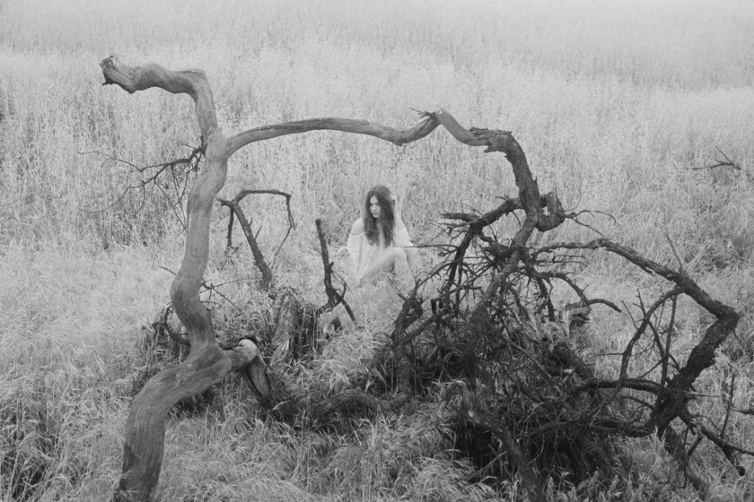 XANNIE-CATER-BY-OLIVIA-BEE-FOR-ELLE-FRANCE-JULY-2015-9