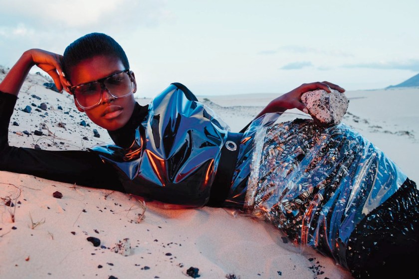 AMILNA-ESTEVÃO-BY-TXEMA-YESTE-FOR-NUMÉRO-MAGAZINE-ISSUE-169-DECEMBER-2015-JANUARY-2016-5