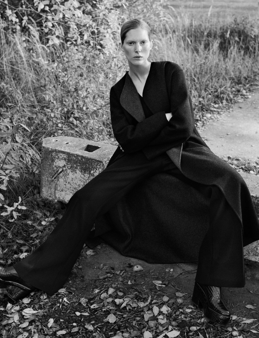 ISELIN-STEIRO-BY-HASSE-NIELSEN-FOR-COVER-MAGAZINE-DECEMBER-2015-15