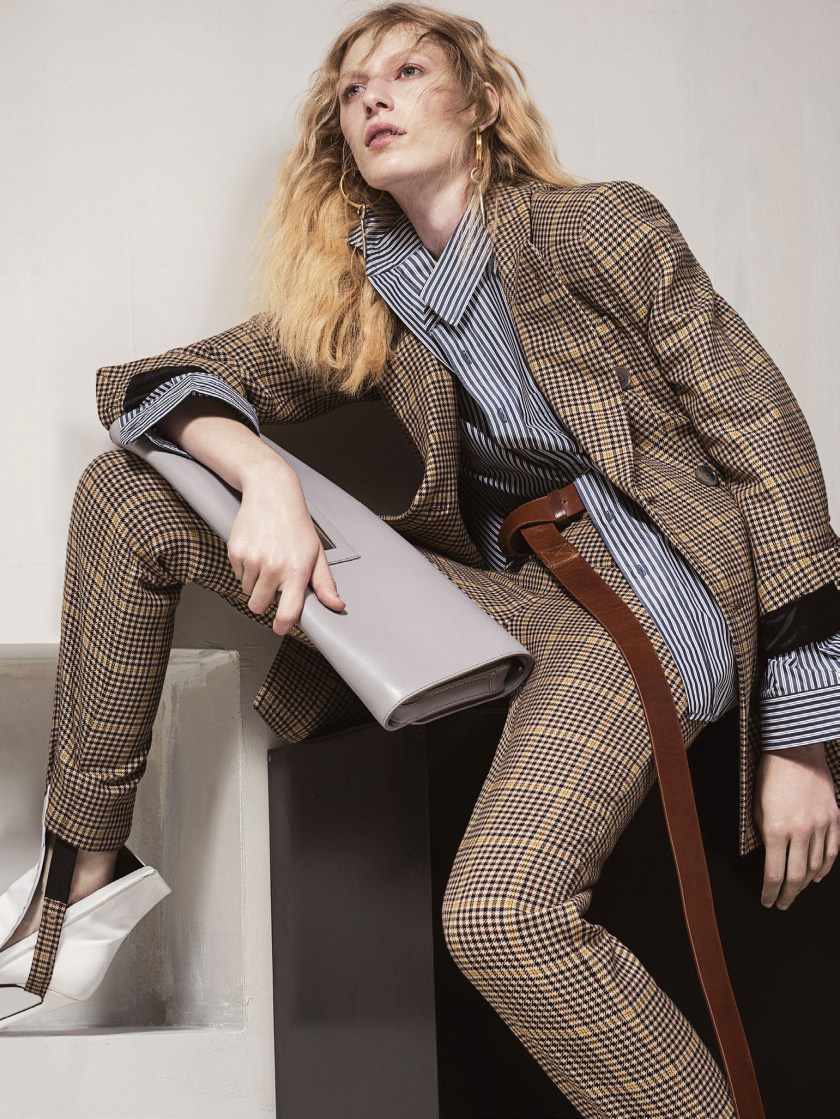 julia-nobis-by-sebastian-kim-for-vogue-australia-december-2016-10