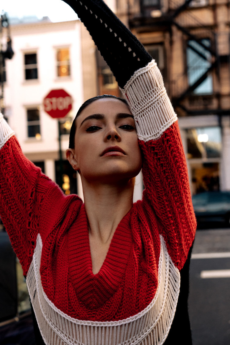 harpers-bazaar-serbia-january-2017-jacquelyn-jablonski-by-paul-mclean-10