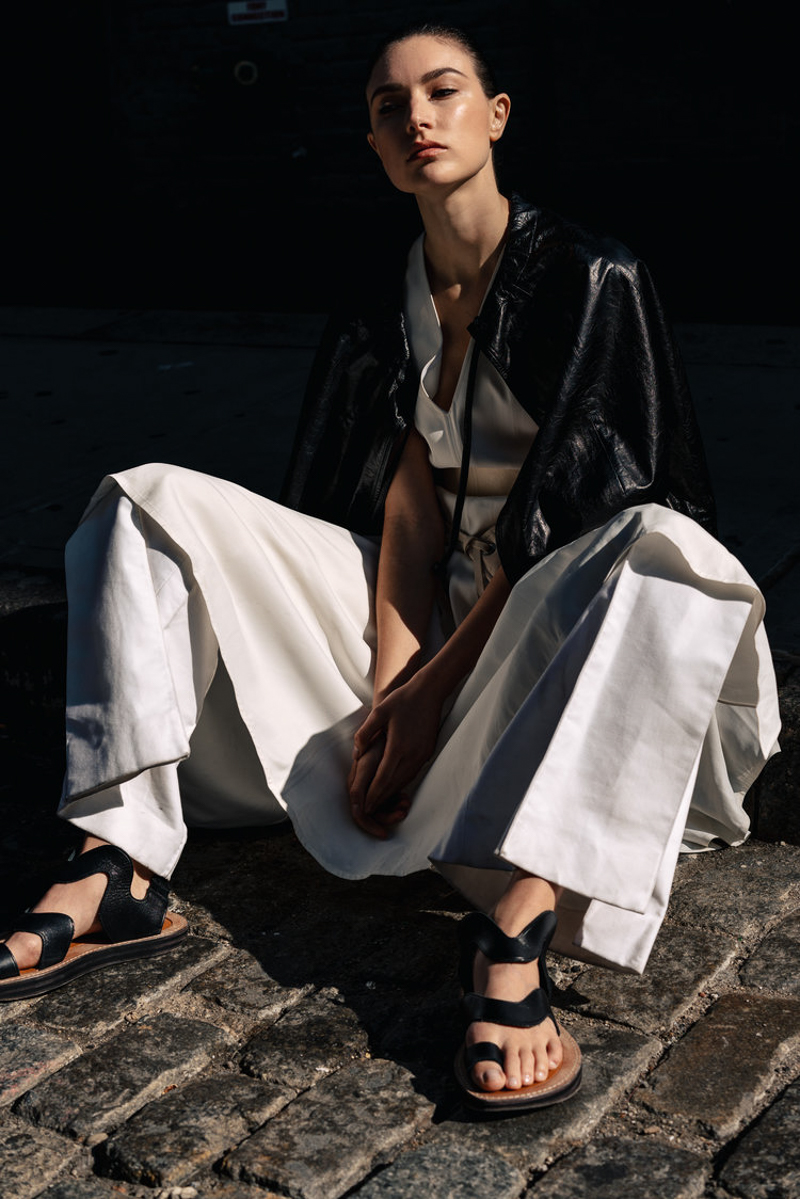 harpers-bazaar-serbia-january-2017-jacquelyn-jablonski-by-paul-mclean-3